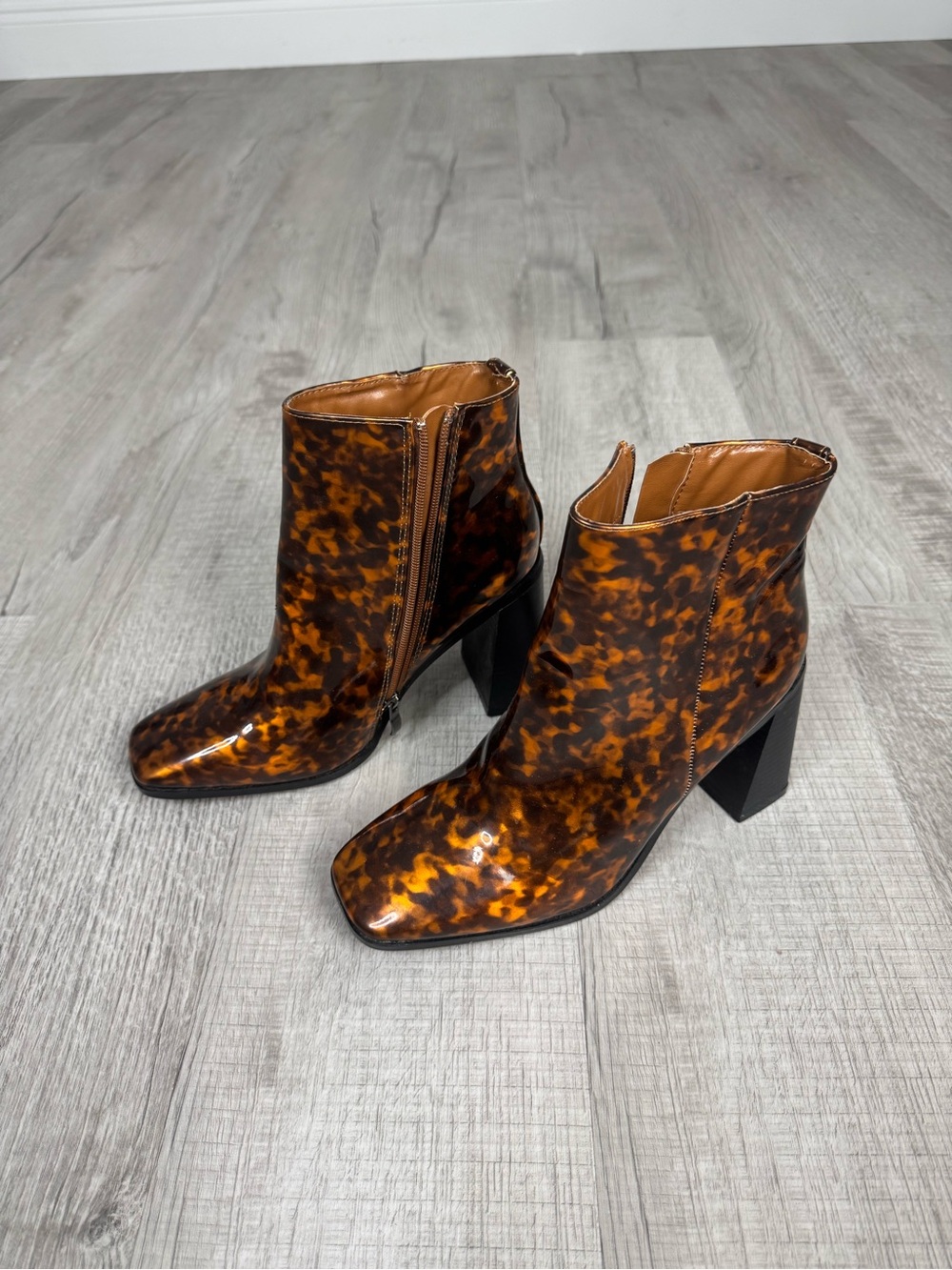 Nasty Gal Tortoiseshell Patent Ankle Boots Block Heel Square Toe Women’s US 9 - Picture 3 of 16